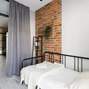 Sowia With Balcony By Renters Apartament